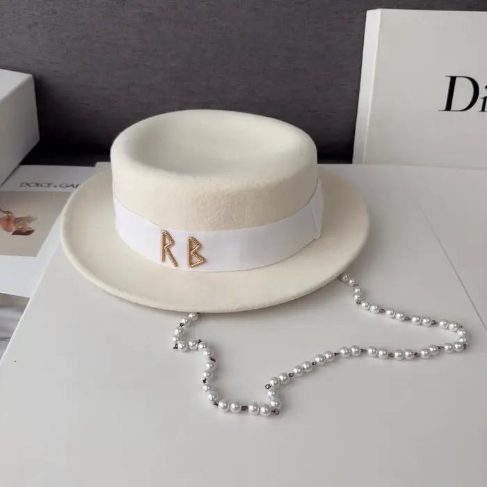 Chapeau Fedora de Luxe Rétro Brodé Lettres Perles Dorées pour Femme Automne Hiver – Chapeau Plat en 
