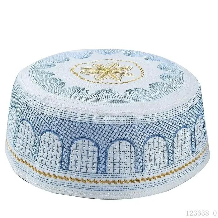 Chapeau musulman traditionnel à la mode, design brodé, forme ronde, chapeau de prière, style saoudie
