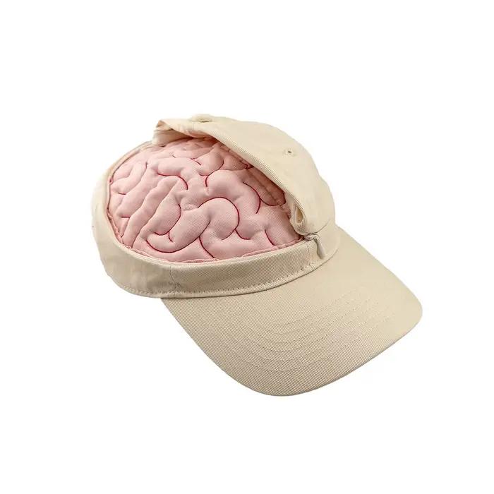 Le "bouchon cérébral" peut être ouvert et fermé. La casquette de baseball est mignonne et amusante. 