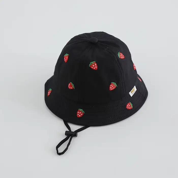 Chapeau de pêcheur pour fille avec broderie fraise 48-50cm, Nouvelle collection Printemps-Été, Chape