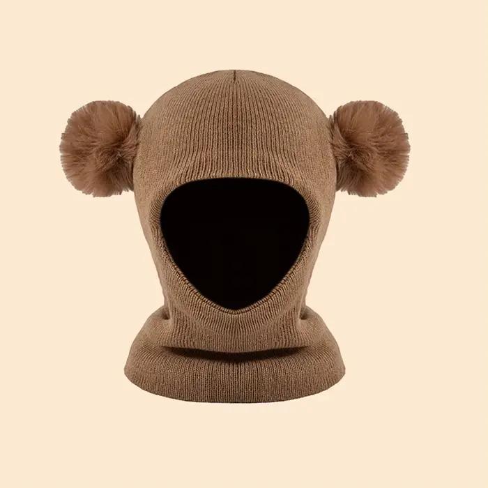 Un bonnet tricoté pour enfants, adapté aux enfants âgés de 3 à 12 ans pour porter à l'extérieur en h