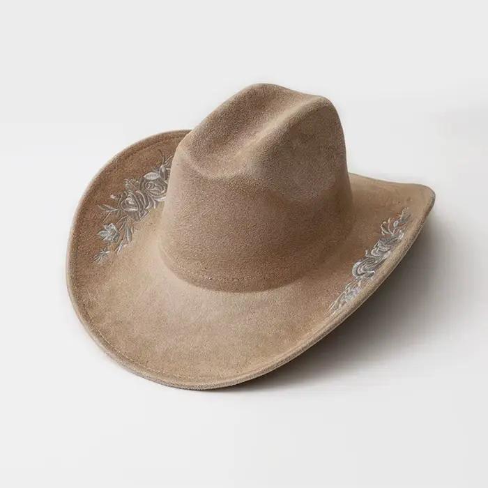 Chapeau haut de forme en feutre brodé à large bord, idéal pour les occasions formelles, avec broderi
