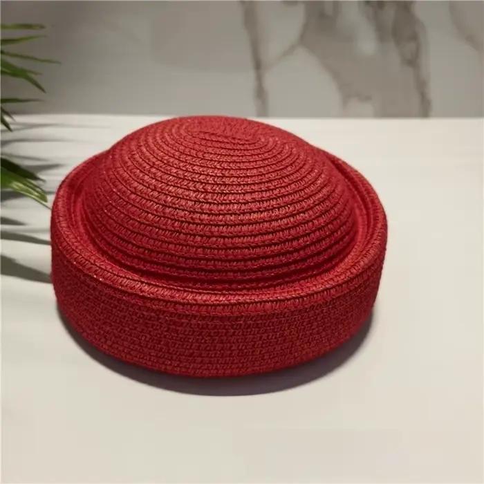 Chapeau de soleil en paille style rétro, design artistique, large bord, béret de peintre, dessus con