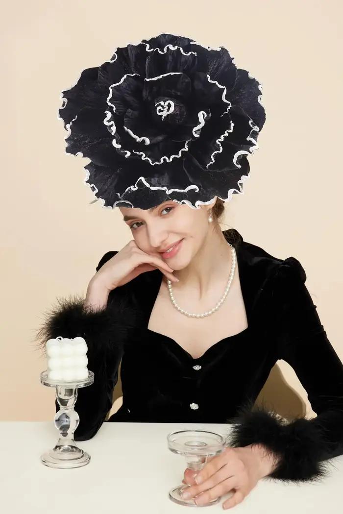 Chapeau fascinateur à fleurs de roses exagérées, Kentucky Derby, Cocktail, mariage, maquillage de ma