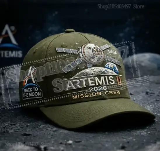 Casquette et pièce commémoratives de la mission lunaire Artemis II