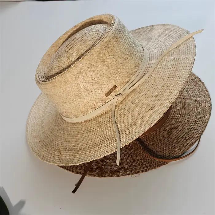 Chapeau de paille classique en feuilles de palmier naturelles