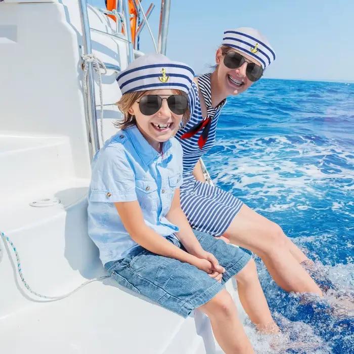 Costume de bateau, chapeau de capitaine de Yacht