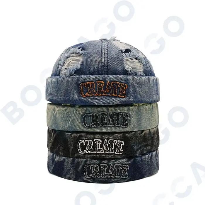 Casquette Docker en jean brodée avec visière