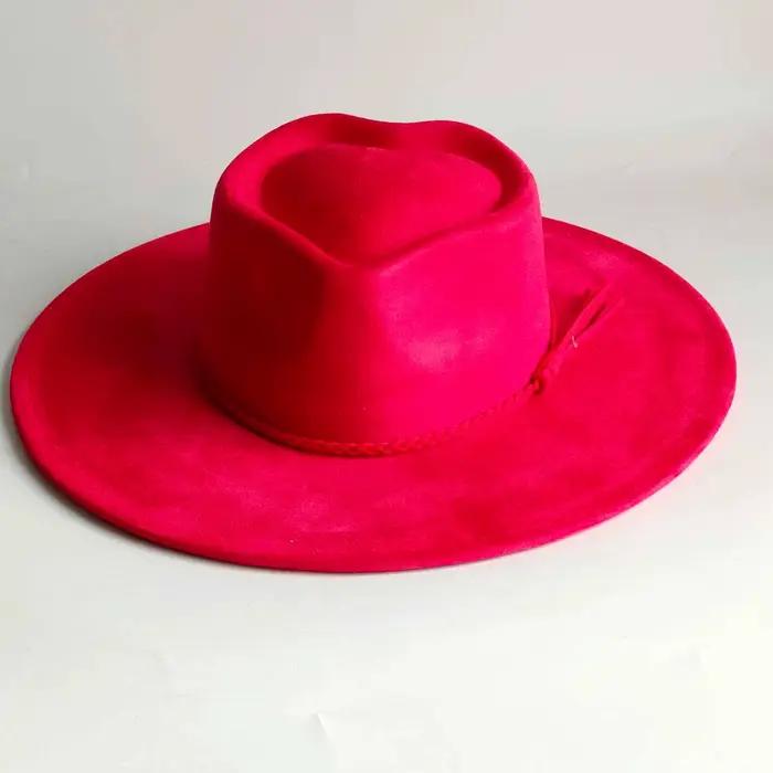 Chapeau à large bord en daim vegan