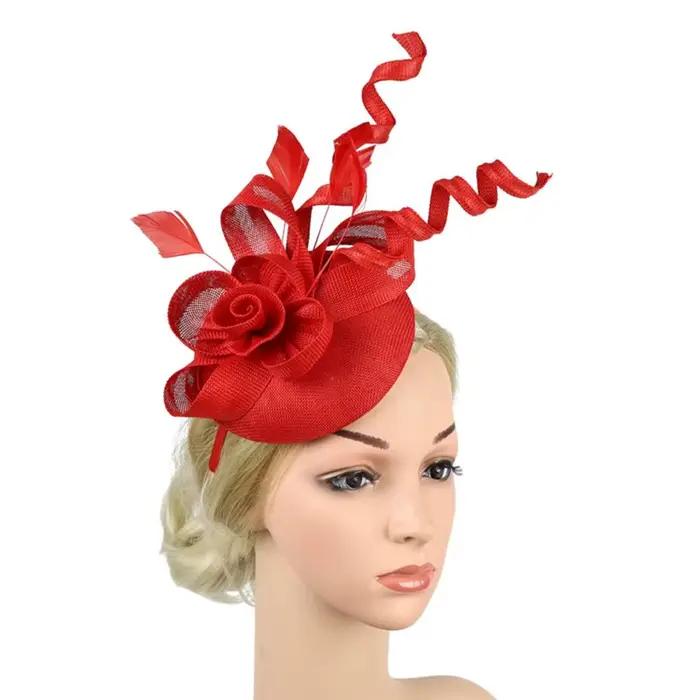 Chapeau Fascinator en Maille Florale