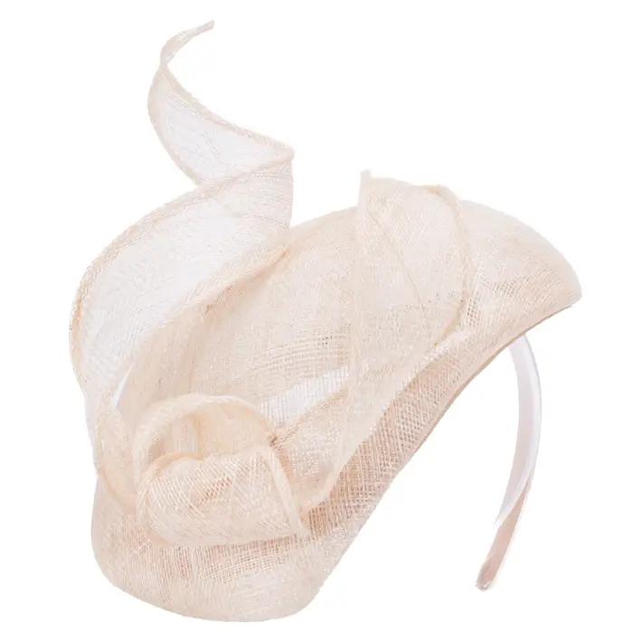 Chapeau en forme de larme pour femme