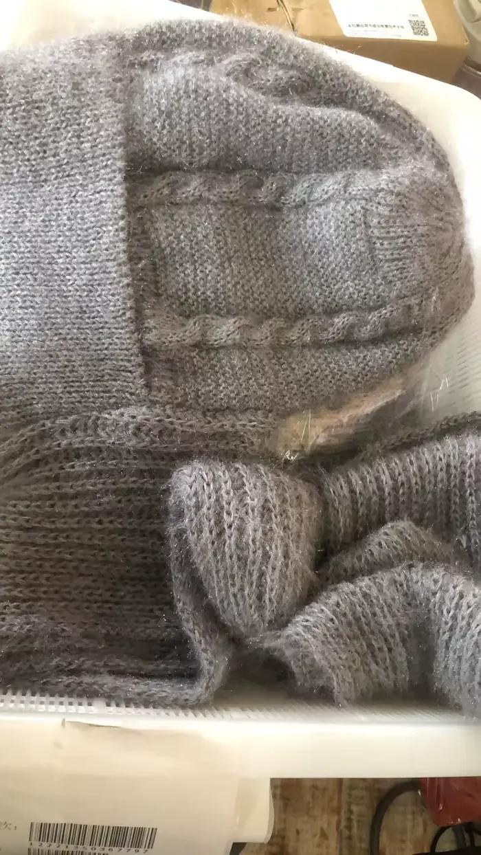 Ensemble d'écharpe de chapeau intégré tricoté d'hiver