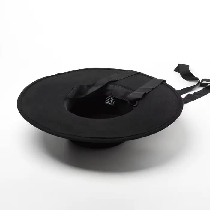 Chapeau plat en laine, feutre