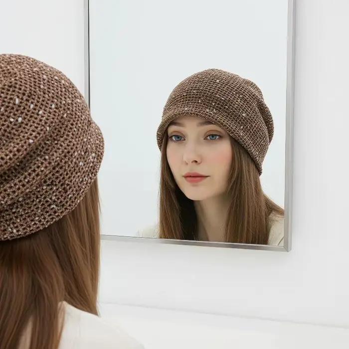 Chapeau coréen ajouré en tricot