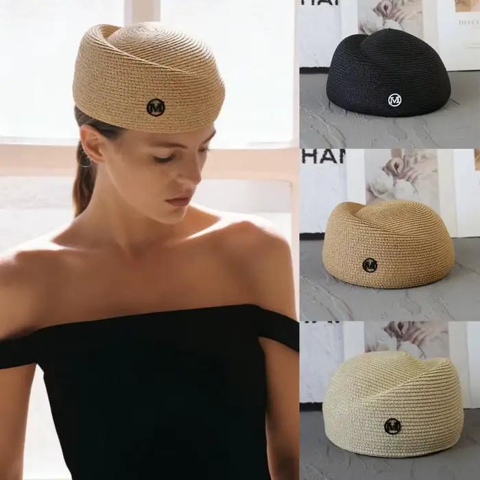 Béret tissé de créateur pour femme – Chapeau respirant en paille avec logo M – Style français élégant pour tenues quotidiennes et de vacances