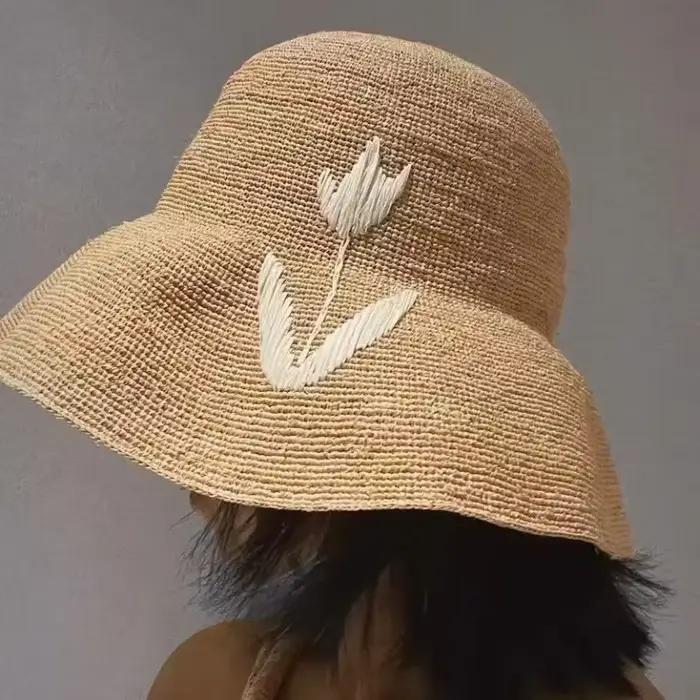 Chapeau de soleil en raphia naturel tissé à la main pour femmes