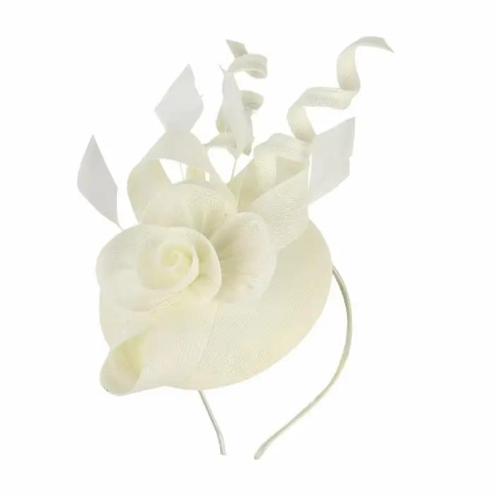 Chapeau Fascinator en Maille Florale