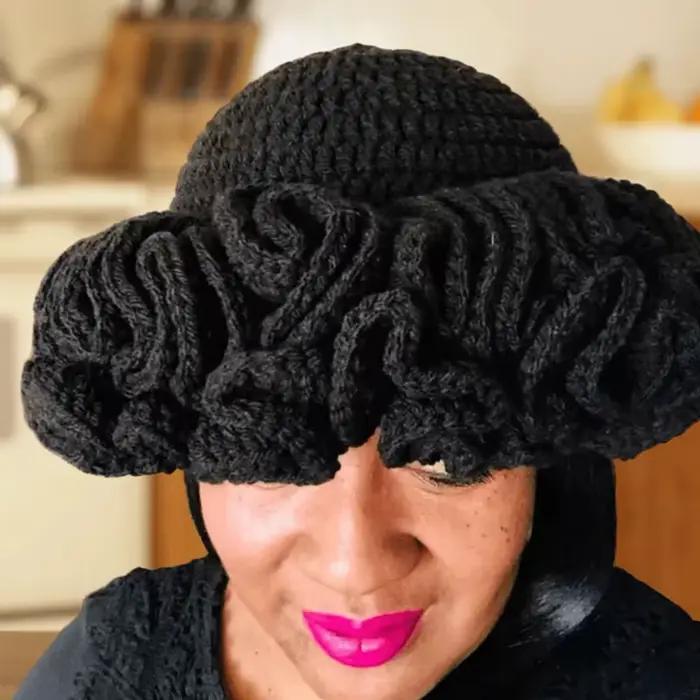 Chapeau seau à volants en Crochet coloré