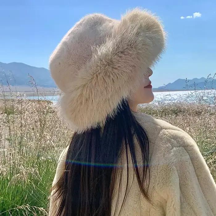 Nouveau chapeau seau en fourrure moelleuse pour femmes