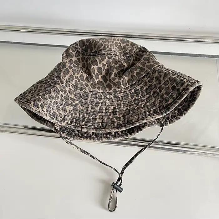 Chapeaux Bob Léopard Brodés Lettres Subculture pour Femme – Printemps-Été