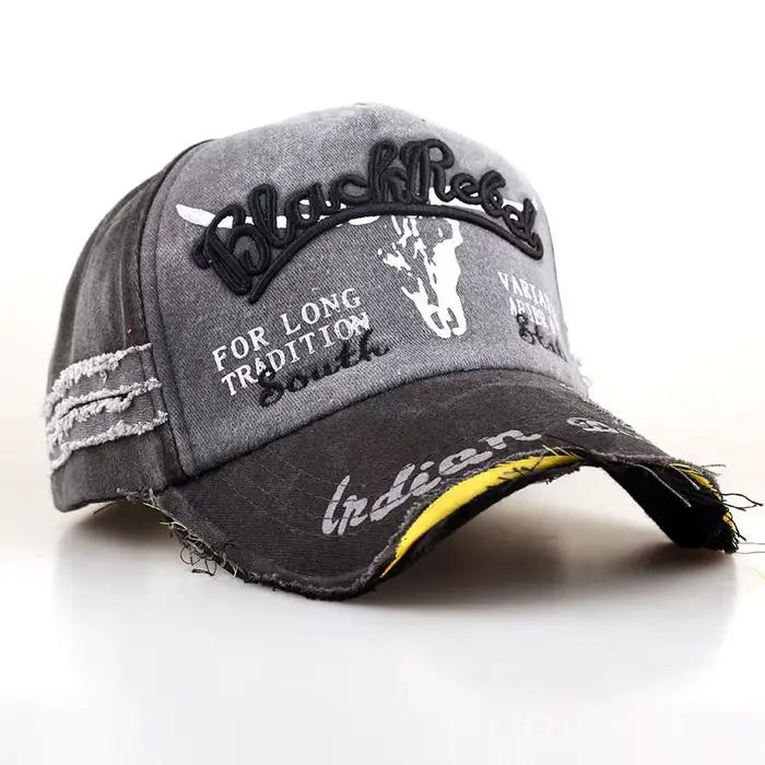 Chapeau de baseball à bordure rayée