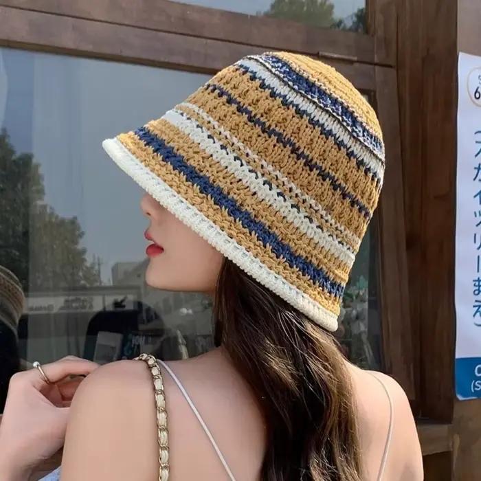 Chapeau Bob Tricoté Coloré à Rayures Style Coréen Creux Protection Solaire pour la Plage