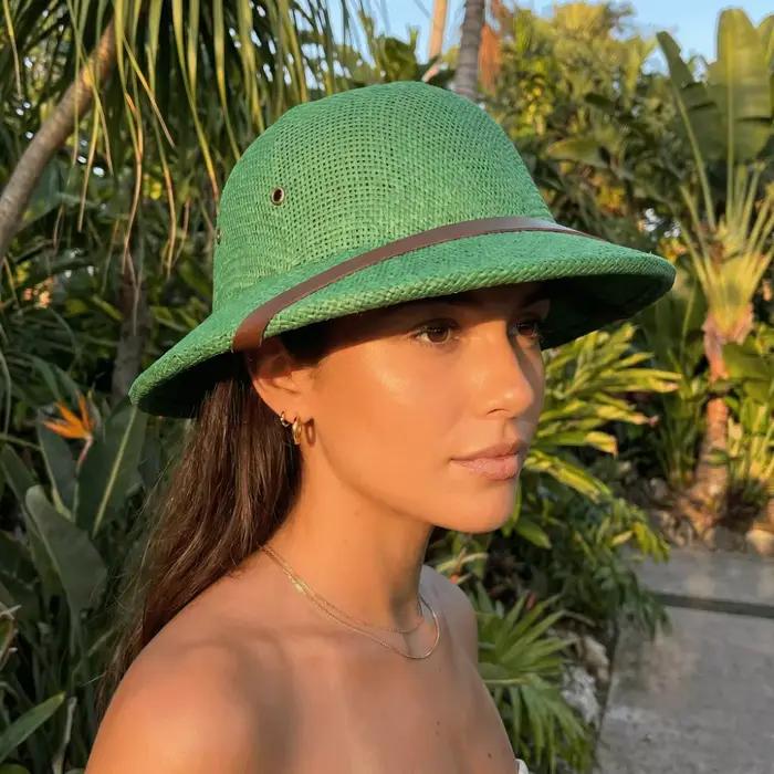 Chapeau de pêcheur en paille rigide vintage Fedora style classique chapeau de soleil à large bord bob jazz pour hommes et femmes occasions estivales en plein air