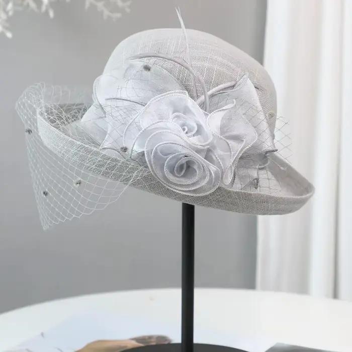 Chapeau Fascinateur en Fil de Lin Blanc Elegance pour Femmes Occasions Speciales Mariage Printemps Eté