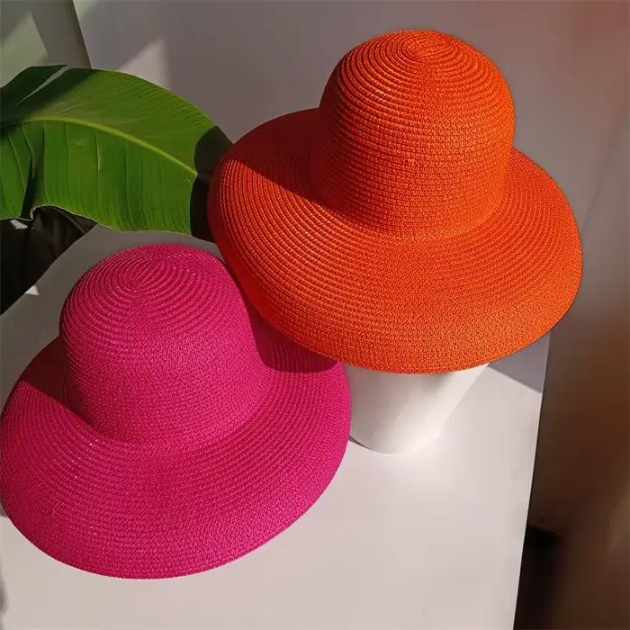Chapeau Hepburn Rose Rouge