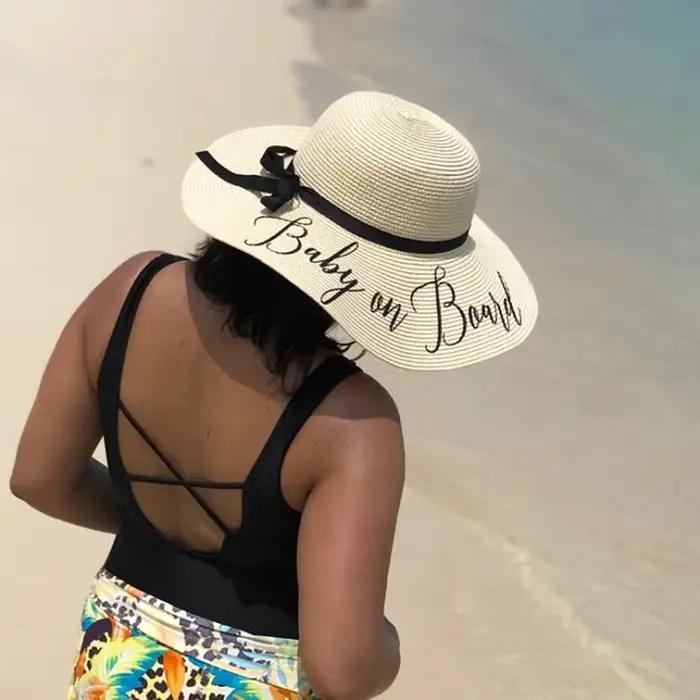 Chapeau de plage pour maman et maman