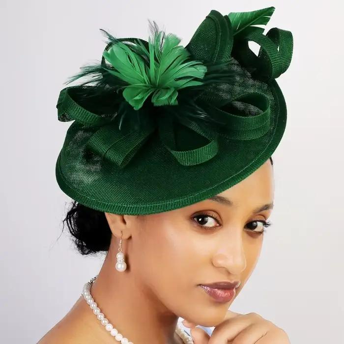 Chapeau élégant pour femme