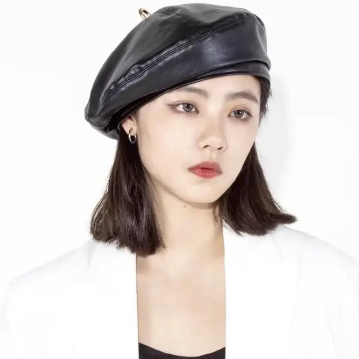 Béret en cuir et métal véritable pour femme