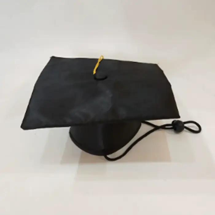 Chapeau de remise de diplôme