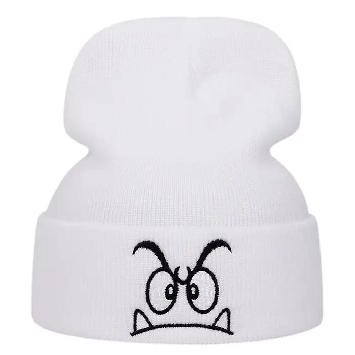 Chapeau tricoté de dessin animé drôle