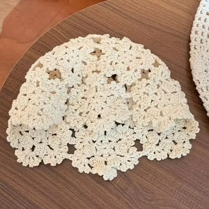 Bonnet en crochet pour femme