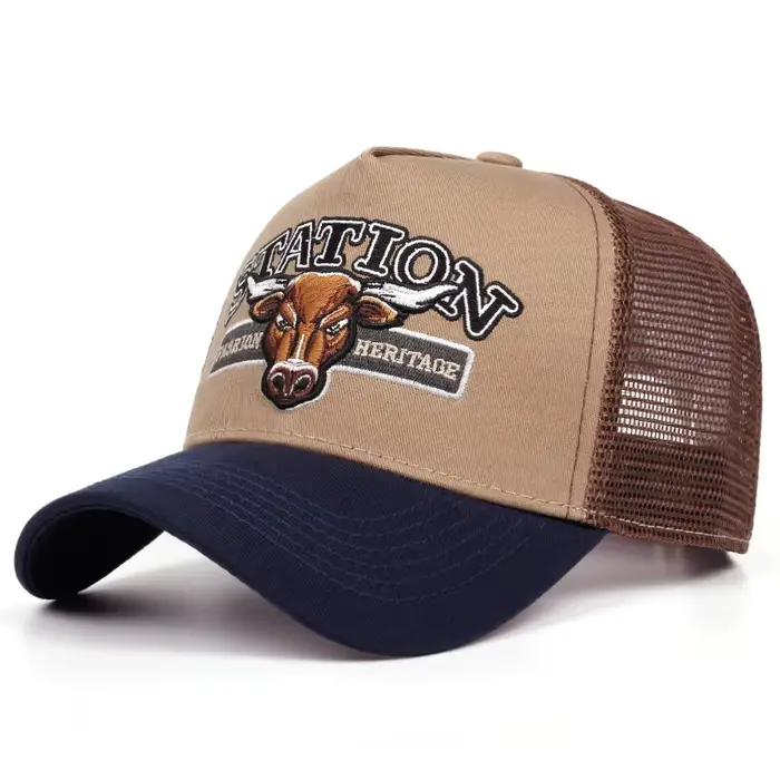 2025 New American Vintage Bull Head Trucker Hat Sun Protection Mesh Breathable Trendy Snapback Cap Hot Selling