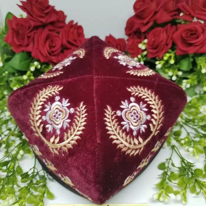 Casquettes ethniques kazakhes pour hommes