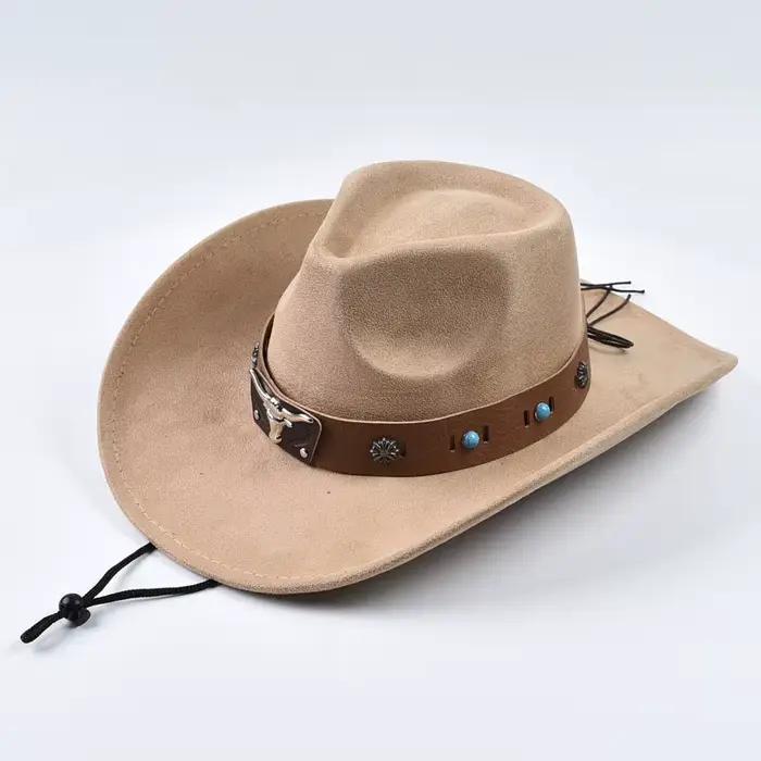 Chapeau de cowboy western vintage à bord roulé avec rivets en forme de tête de taureau
