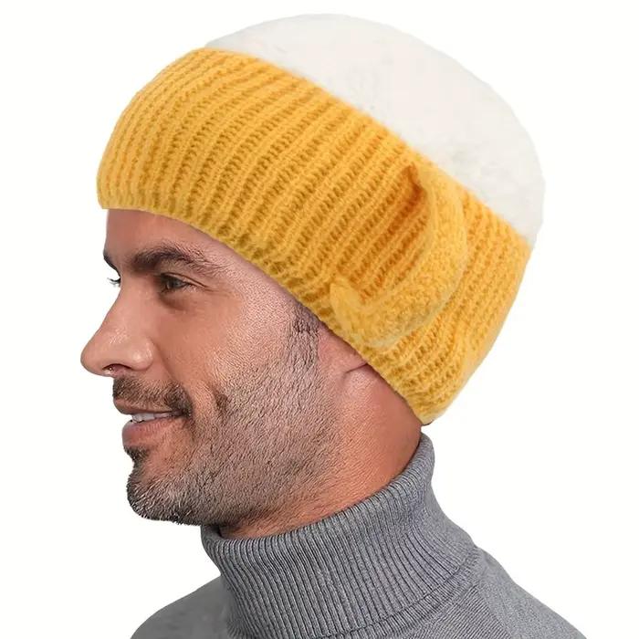 Bonnet en tricot fantaisie en forme de tasse de bière
