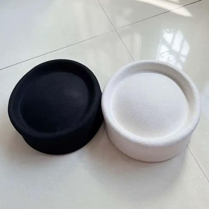 Chapeau de pilulier d'aspect Vintage pour hôtesse de l'air