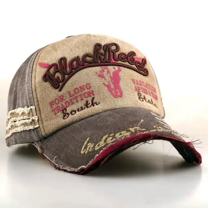 Chapeau de baseball à bordure rayée