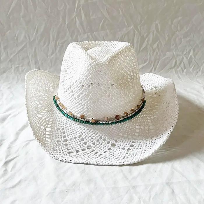 Chapeau de cow-girl en paille creuse