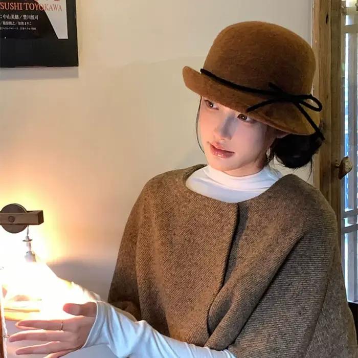 Chapeau élégant rétro style Hepburn avec nœud
