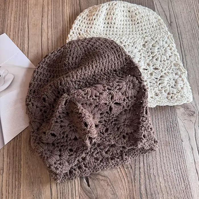 Chapeau tricoté au crochet à la main