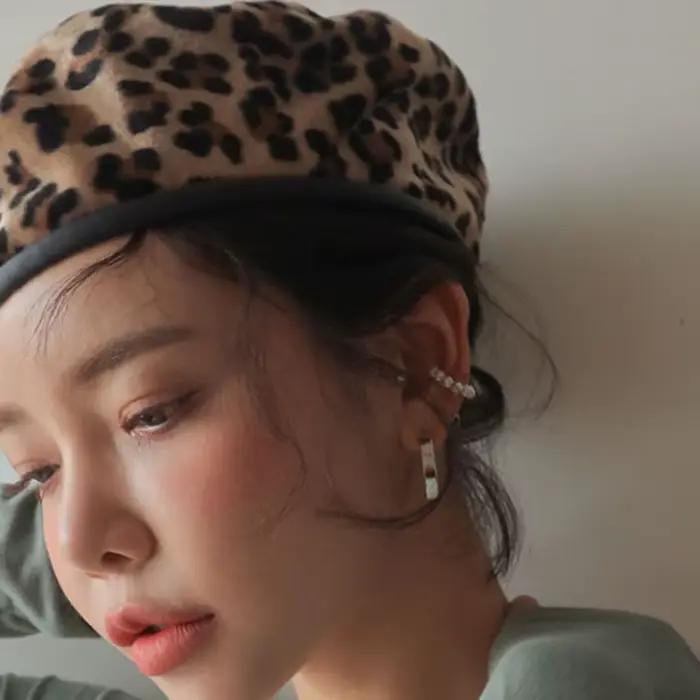 Béret léopard femme automne hiver chapeaux pour femmes Vintage peintre casquette plate Boina Feminina mode PU cuir bord Beanie
