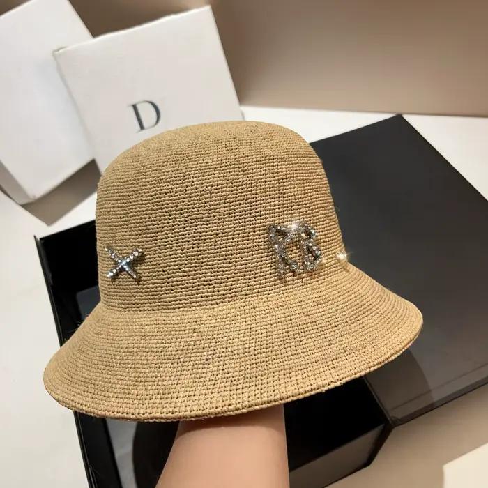 Chapeau seau en paille de raphia pour femmes