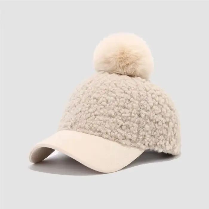 Chapeau de baseball boule de fourrure pompon pour enfant