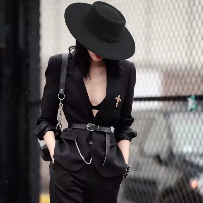 Chapeau Fedora avec nœud papillon français