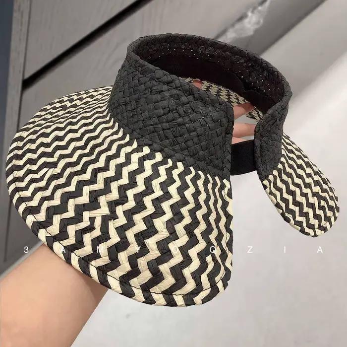 Casquette à visière à grand bord pour femmes