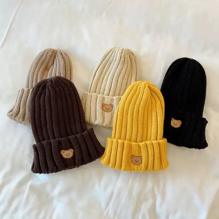 Chapeaux brodés petit ours pour enfants